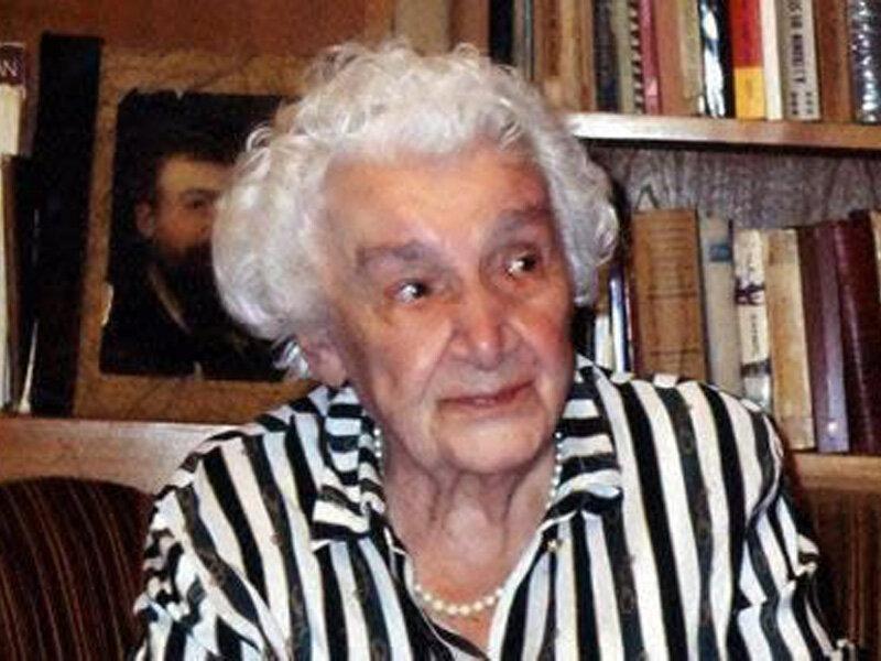 Лина Медина