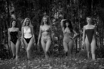 Фото советских женщин в купальниках и на неженских работах