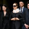 Вдова, дочь и одна деталь: что бросалось в глаза на прощании с Морозом