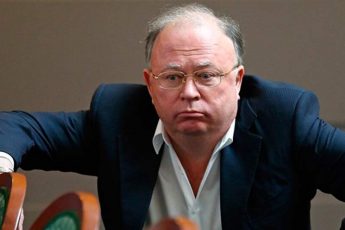 Семейная жизнь и дети независимого журналиста Андрея Караулова